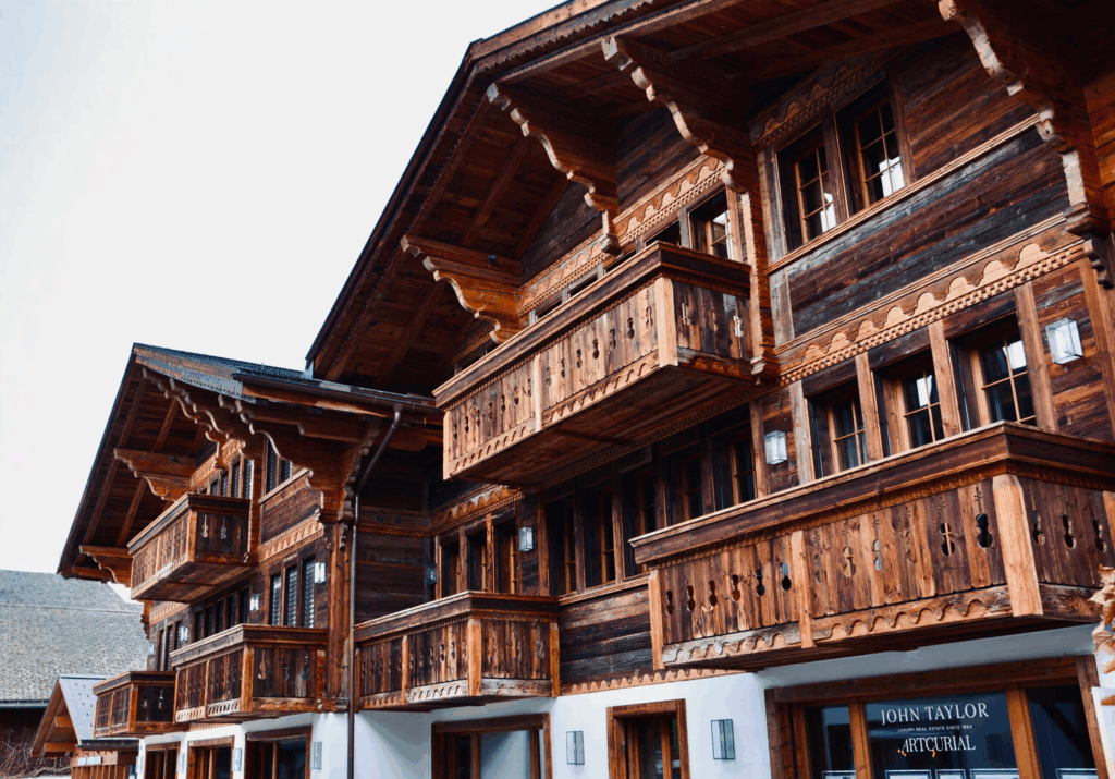 BergNest - refined alpine escape in the heart of Saanen